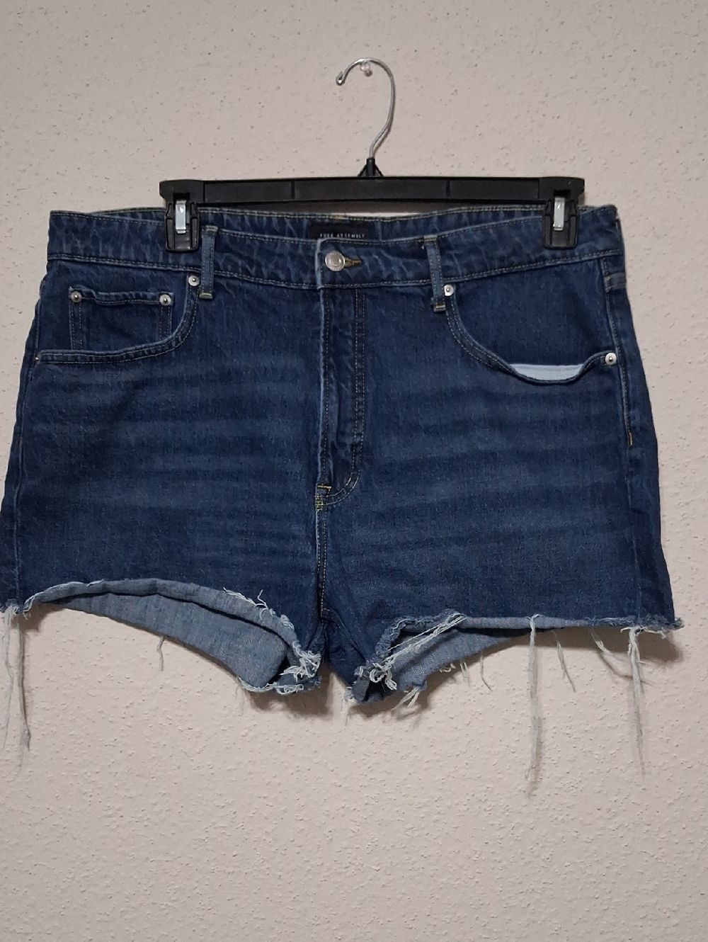 Frayed Hem Dark Blue Denim Jean Shorts